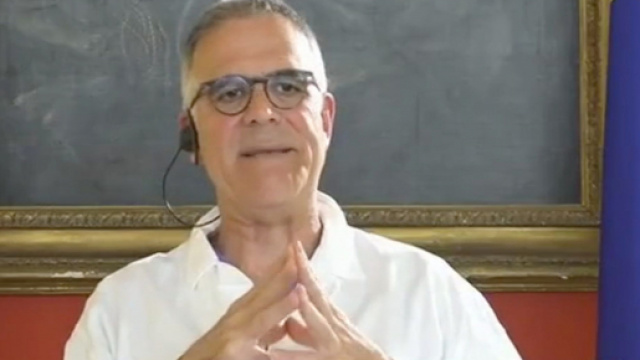 Torna a far discutere Alberto Zangrillo.
