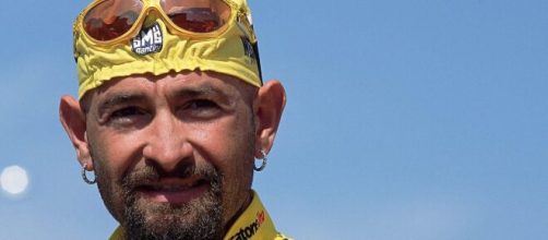 Marco Pantani, la mamma Tonina sostiene la proposta di Cipollini per dedicargli un carro di carnevale.