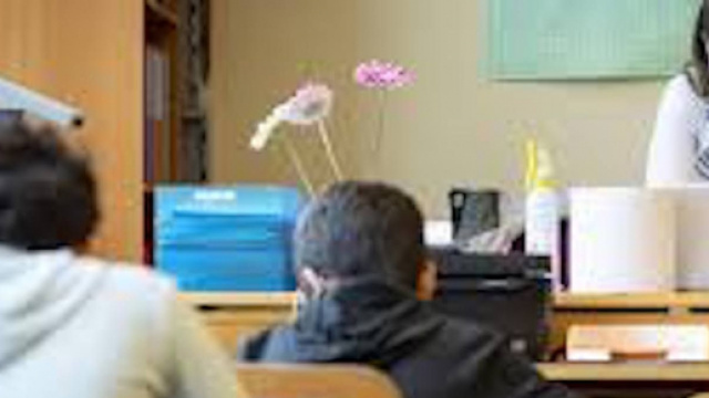 Riapertura dell'anno scolastico a tappe.