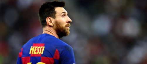 Lionel Messi sempre più lontano da Barcellona.