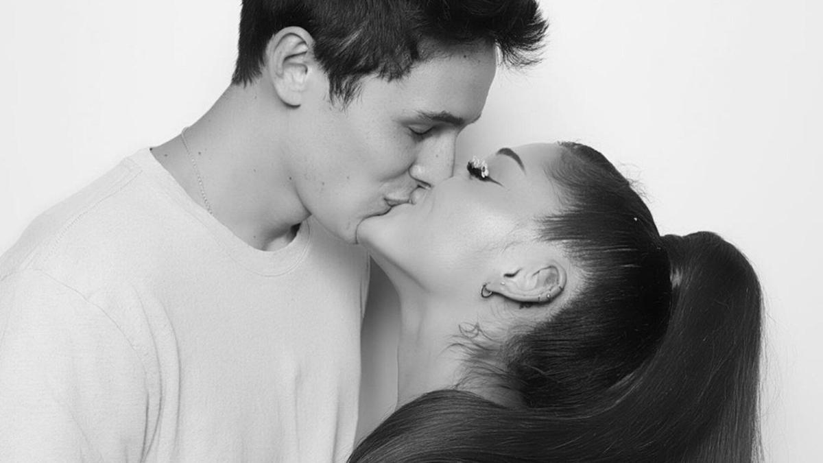 La Relation Entre Ariana Grande Et Dalton Gomez Semble Etre Toujours Passionnee