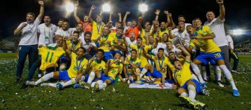 Clubes brasileiros costumam ceder jogadores à base do Brasil. (Arquivo Blasting News)