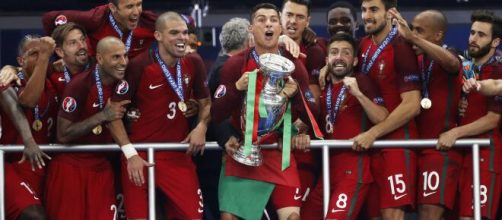 Em 2016, Portugal conquistava seu primeiro título apos bater a França na final por 1 a 0 pela Eurocopa. (Arquivo Blasting News).