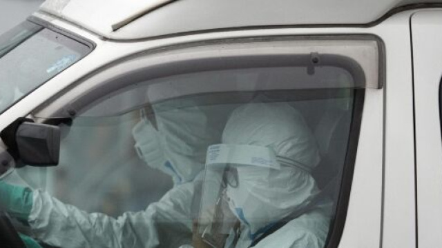 Napoli, un 88enne ha sparato ai figli disabili.