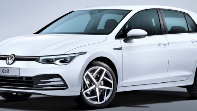 Volkswagen Golf inizia a macinare vendite in Italia, ma è dietro la Fiat 500 X a luglio