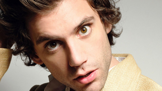 Mika è addolorato per le esplosioni di Beirut.