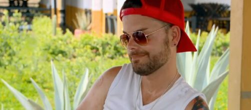 '90 Day Fiancé': Tim Malcolm and Veronica are not returning to 'Pillow Talk' for now. [Image Source: TLC/ YouTube]