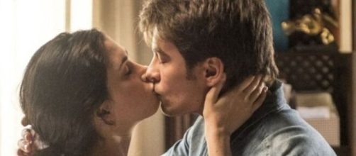 Débora e Charles irão namorar em 'Totalmente Demais'. (Reprodução/TV Globo)