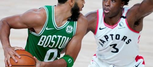 Boston Celtics e Toronto Raptors vão abrir o segundo jogo nas semifinais dos playoffs da NBA. (Arquivo Blasting News)