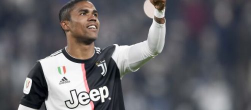 Il Manchester United interessato a Douglas Costa.