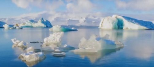 Antarctica’s Doomsday Glacier “Thwaites” melting fast – sea levels may rise by 6 Feet. [Image source/Videonium’s Channel YouTube video]
