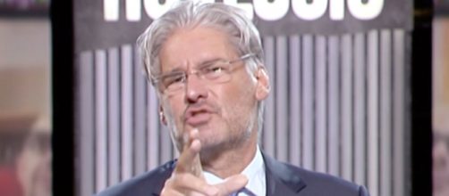 Paolo Del Debbio infuriato con Beppe Grillo.