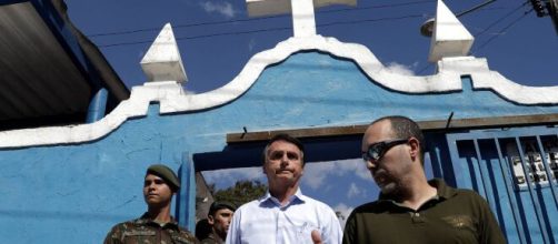 Bolsonaro veta parte de emenda que isenta igrejas de tributos. (Arquivo Blasting News)
