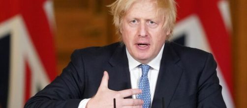Boris Johnson insiste en romper partes del Brexit