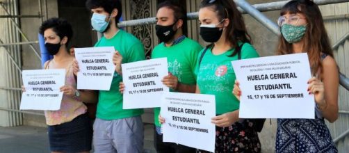 Estudiantes inician huelga en pedido de aulas seguras frente al COVID-19