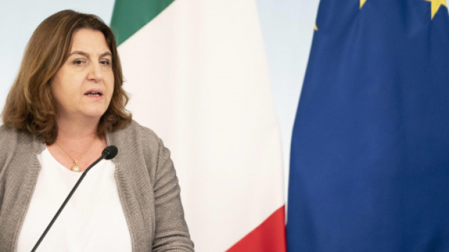 Pensioni, Catalfo: ‘Opzione donna e staffetta generazionale tra le opzioni al tavolo con i sindacati’