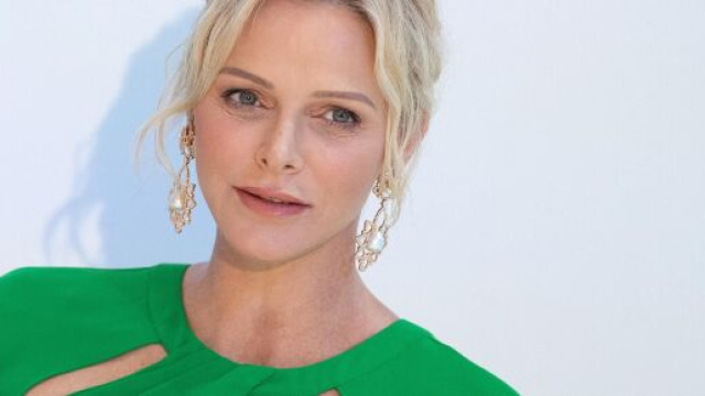 Il taglio capelli con frangia e tonalità per l'autunno 2020: il caschetto e il rosa quarzo.