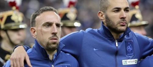 Os franceses Ribery e Benzema estão entre os jogadores de futebol que cometeram crimes sexuais fora de campo