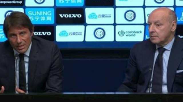 Antonio Conte e Giuseppe Marotta in conferenza stampa.
