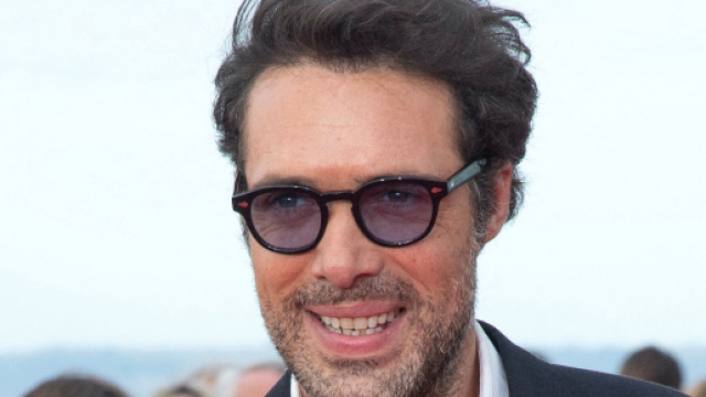 Nicolas Bedos lass&eacute; des mesures gouvernementales il lance un appel ... - voici.fr