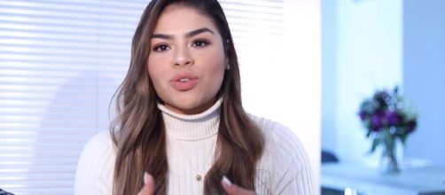 ‘90 Day Fiancé’: Fernanda slammed for her post, about immigrants, in seminude pic. [Image Source: Fernanda Flores/YouTube]