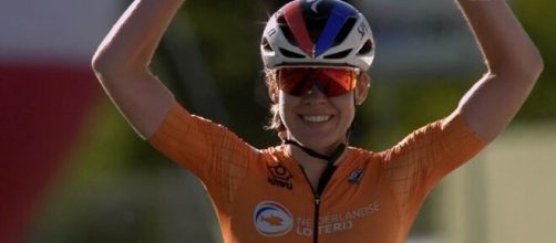 Anna Van der Breggen, dominatrice dei mondiali di ciclismo di Imola.