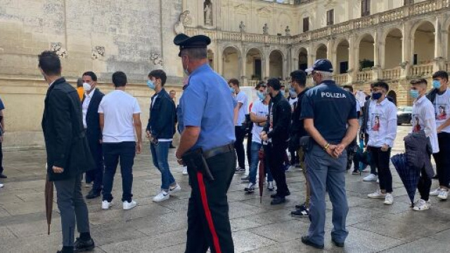 Lecce, il vescovo Seccia all'assassino dei due fidanzati: 'Si costituisca'.