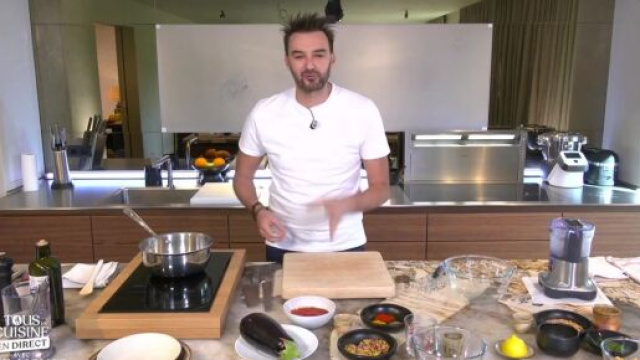 Tous en cuisine : Cyril Lignac dézingué après une recette | GQ France - gqmagazine.fr