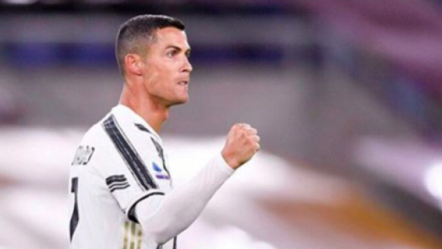 CR7 Fait le buzz sur les réseaux sociaux - Photo Instagram CR7