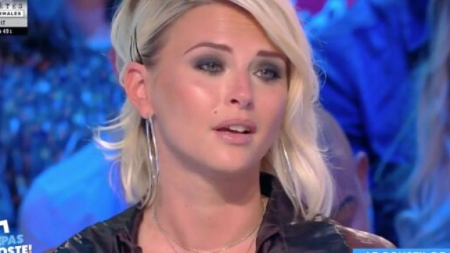 VIDEO TPMP : Émue aux larmes, Kelly Vedovelli fait une touchante ... - voici.fr