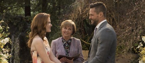 Nella quattordicesima stagione di Grey's Anatomy, April sposa Matthew. Arizona, invece, si trasferisce a New York da Callie.