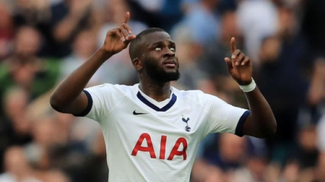 Tanguy Ndombele, centrocampista del Tottenham.