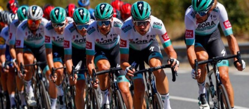 Il forcing della Bora nella settima tappa del Tour de France.