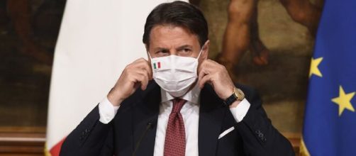 Nuovo decreto: proroghe e nuove misure anti Covid-19 fino a fine mese.