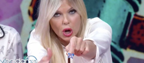 Grande Fratello Vip, Matilde Brandi confessa: ‘Il mio compagno non è d’accordo’.
