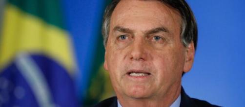 Em pronunciamento, Bolsonaro diz ter compromisso com a Constituição. ( Arquivo Blasting News )