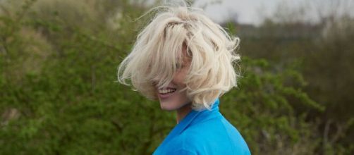 I tagli di capelli e tonalità: il bob e il mushroom blonde per l'autunno 2020.