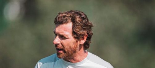 André Villas-Boas s'en prend au PSG et son budget, il se fait dézinguer sur les réseaux sociaux. ©officialandrevillasboas