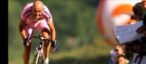 Caso Pantani, le rivelazioni di Zamognan, ex direttore del Giro: 'Nel '99 quasi tutti i primi 10 in classifica erano dopati'.