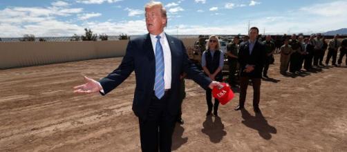 Trump visitó el muro fronterizo con México a pocos días de finalizar su mandato.