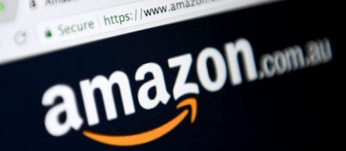 Amazon assume personale per lavoro da casa.