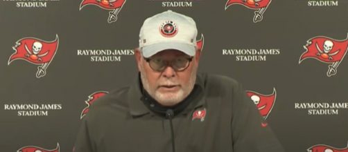 Buccaneers head coach Bruce Arians: ‘Players listen to Tom Brady more than me’ (© Tampa Bay Buccaneers/YouTube)