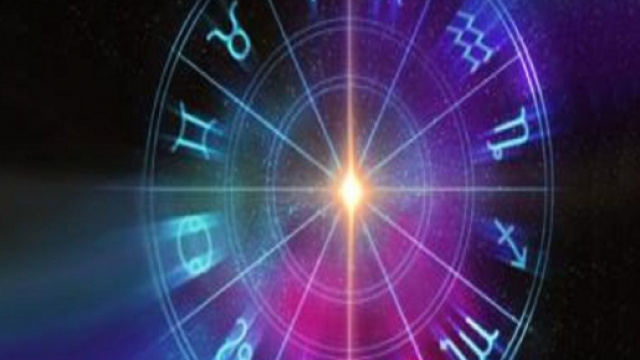 Previsioni oroscopo per la giornata di venerd&igrave; 15 gennaio 2021.