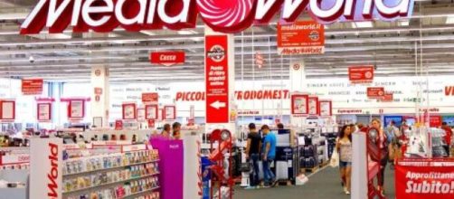 Assunzioni Mediaworld: selezioni per capi settore e addetti al magazzino, cv online.