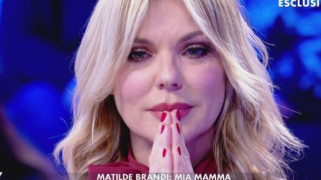 Verissimo, Matilde Brandi: 'Lasciata dal compagno Marco con un messaggio dopo il GF Vip'.