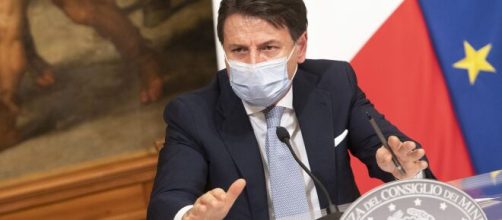 Contratti Pa 2019-2021, Aran calcola aumenti stipendi: ai prof 91 euro, agli infermieri 97.