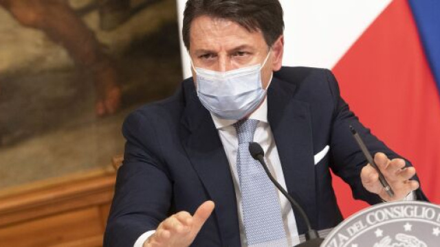 Contratti Pa 2019-2021, Aran calcola aumenti stipendi: ai prof 91 euro, agli infermieri 97.