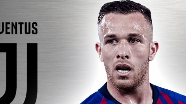 Juve, Arthur Melo afferma: 'CR7 e Messi ottimi leader