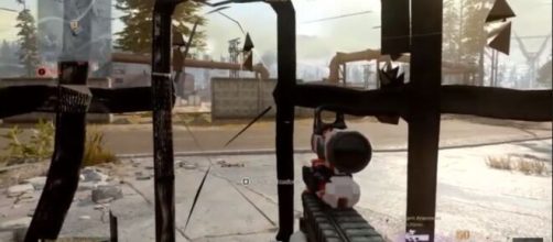This Loadout glitch is back in 'Call of Duty: Warzone.' - [© Just Tyrant/YouTube]