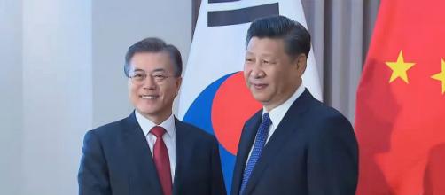 President Xi Jinping of China met President Moon Jae-in of South Korea in Berlin in 2017. [©Arirang News/YouTube]